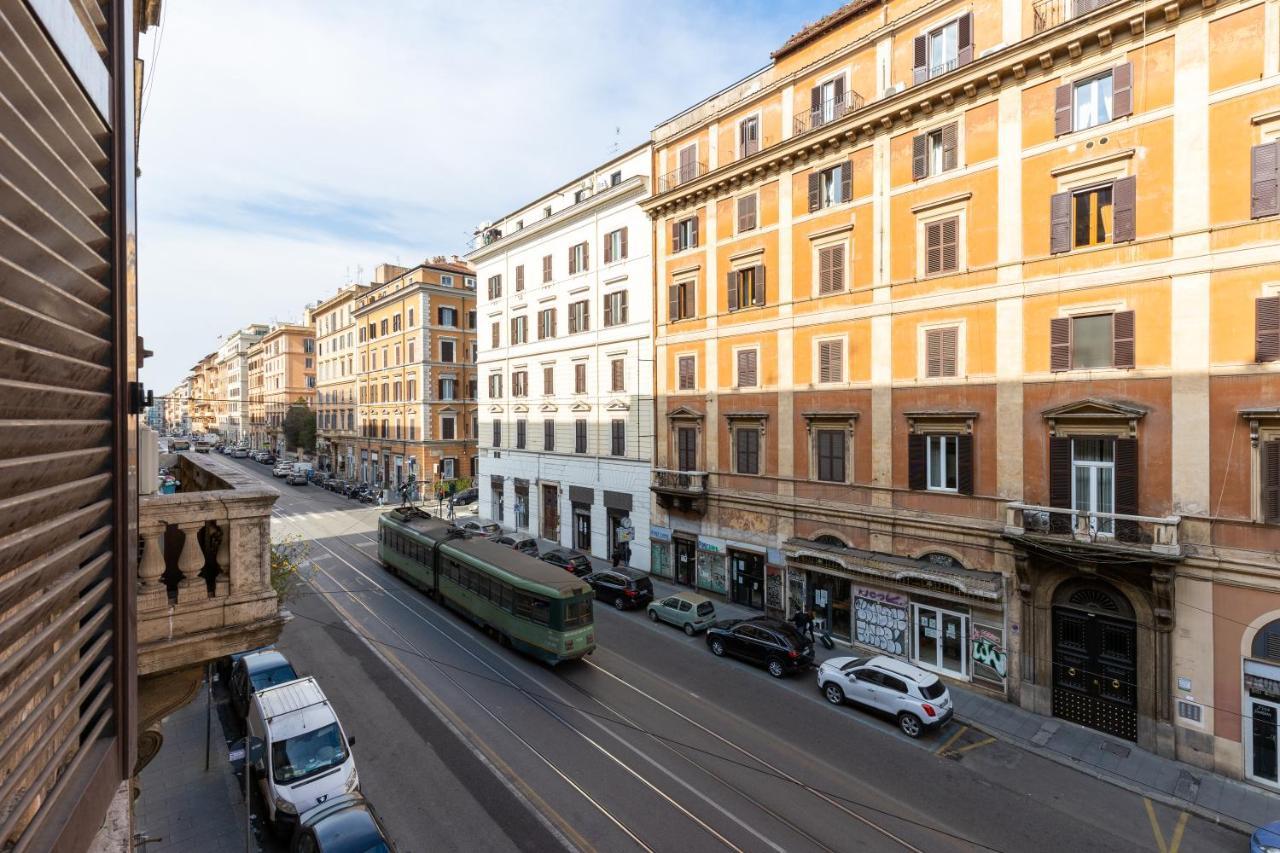 Alveare Bed & Breakfast Рим Екстериор снимка