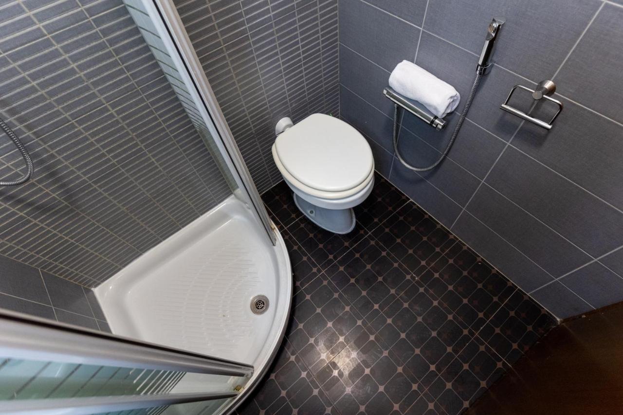 Alveare Bed & Breakfast Рим Екстериор снимка